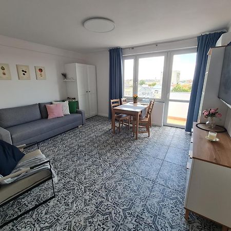 Apartament Wschodni Z Balkonem 4 Osoby Varşovia Exterior foto